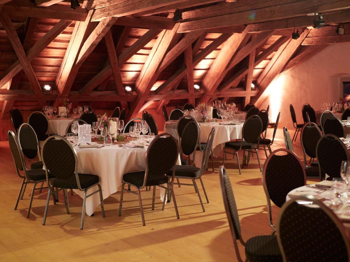 Auberge De Bellelay Restaurant Chez Aron Balde Exterior photo